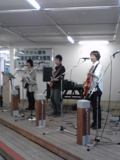 111030_ロック.jpg 111030_ロック.jpg